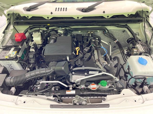 SUZUKI JIMNY NOMADE 2025