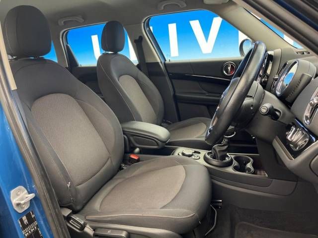 BMW BMW MINI COOPER D CROSSOVER 2017