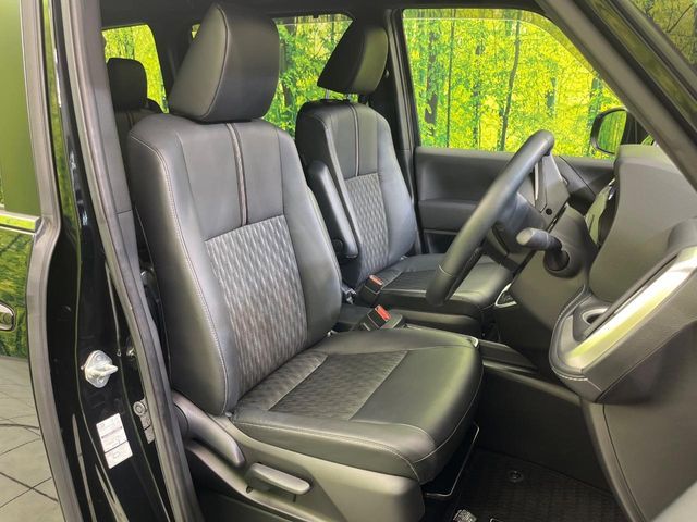 TOYOTA NOAH HYBRID 2023