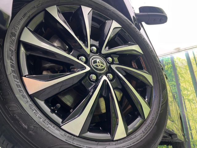 TOYOTA NOAH HYBRID 2023