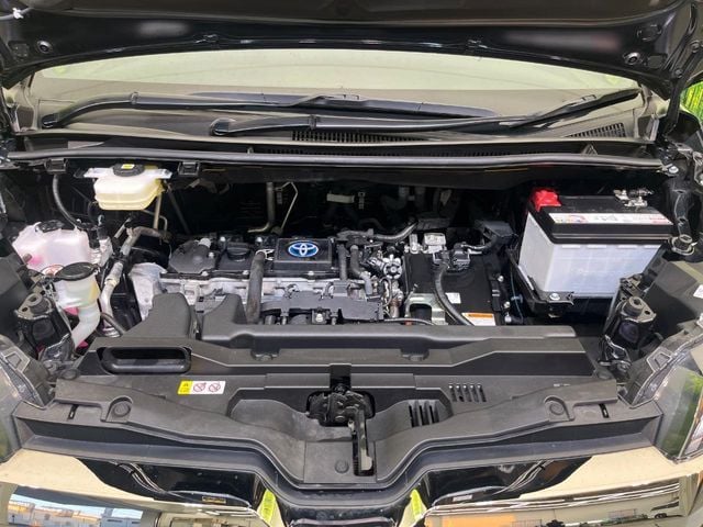 TOYOTA NOAH HYBRID 2023