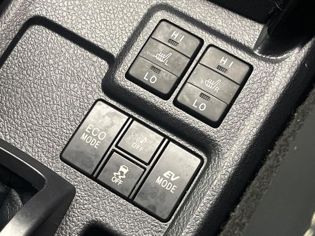 TOYOTA COROLLA FIELDER HYBRID 2017