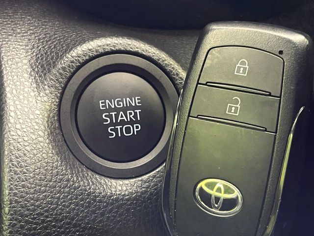 TOYOTA YARIS CROSS 2025