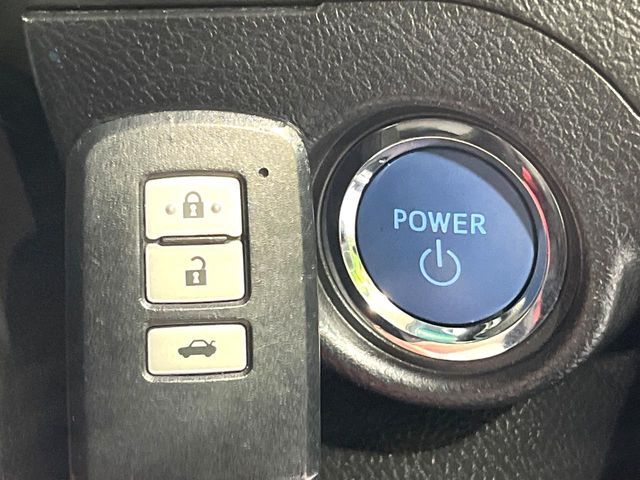 TOYOTA CAMRY HYBRID 2016