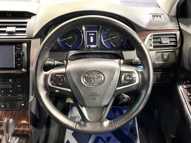 TOYOTA CAMRY HYBRID 2016