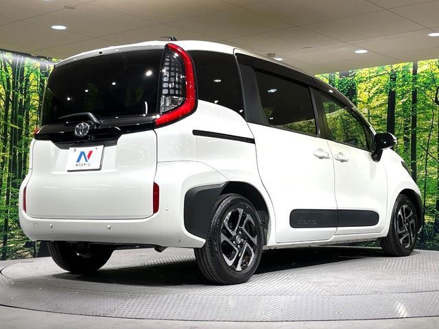 TOYOTA SIENTA 2023