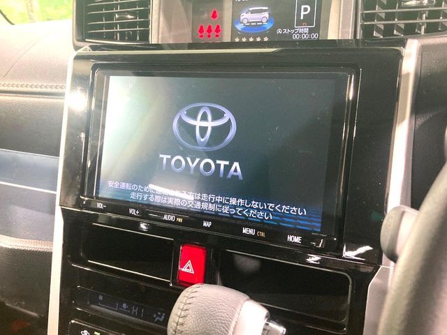 TOYOTA ROOMY 2023