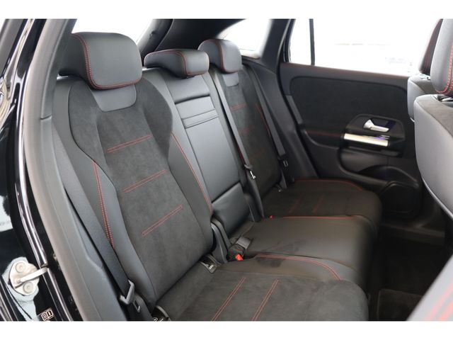 MERCEDES BENZ MERCEDES BENZ GLA class 2023