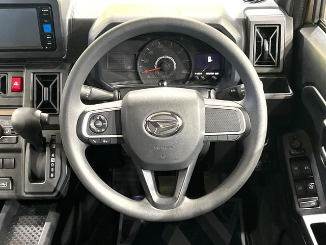 DAIHATSU TAFT 2023