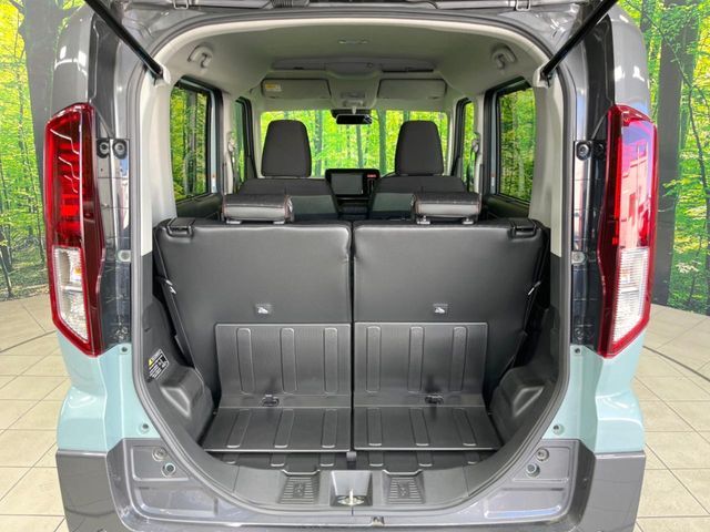 SUZUKI Spacia GEAR 2024