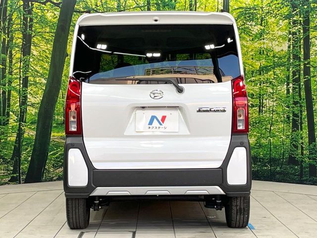 DAIHATSU TANTO FAN CROSS 2022