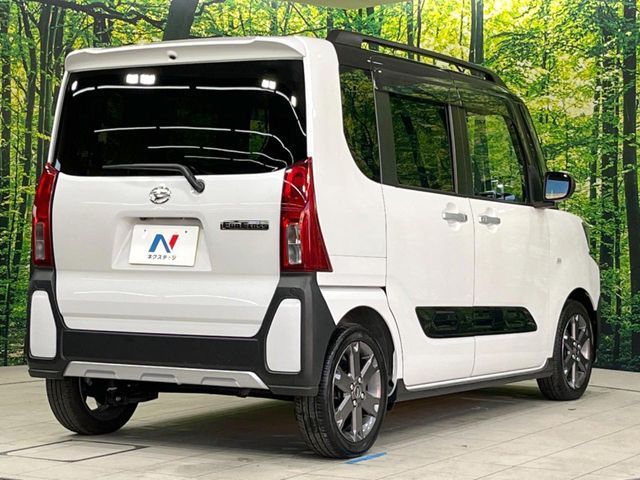 DAIHATSU TANTO FAN CROSS 2022