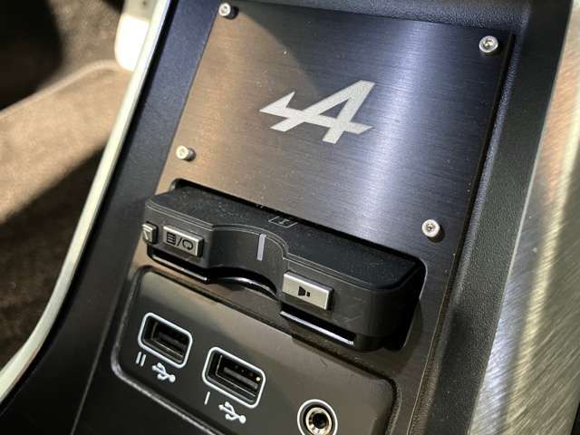 RENAULT RENAULT ALPINE A110S 2022