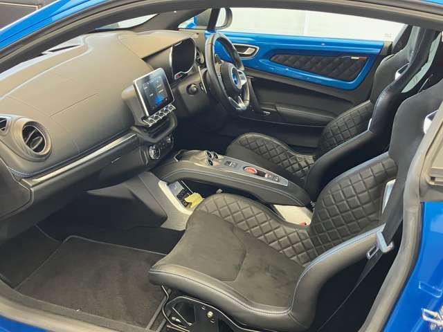 RENAULT RENAULT ALPINE A110 2023