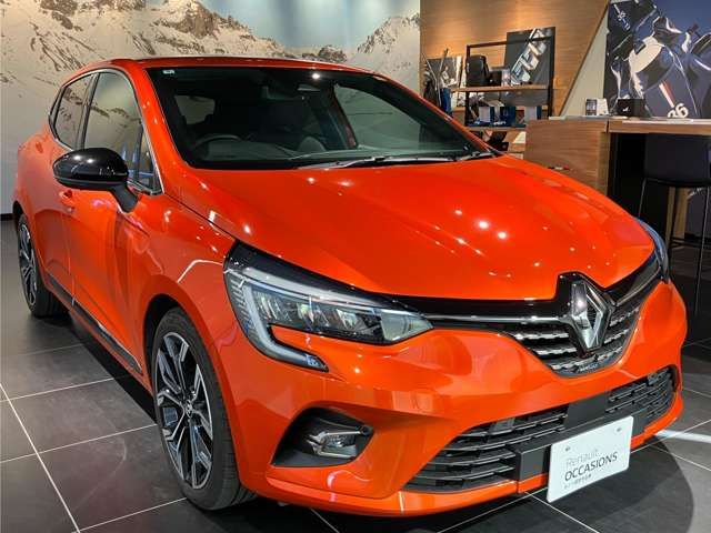 RENAULT RENAULT LUTECIA 2024