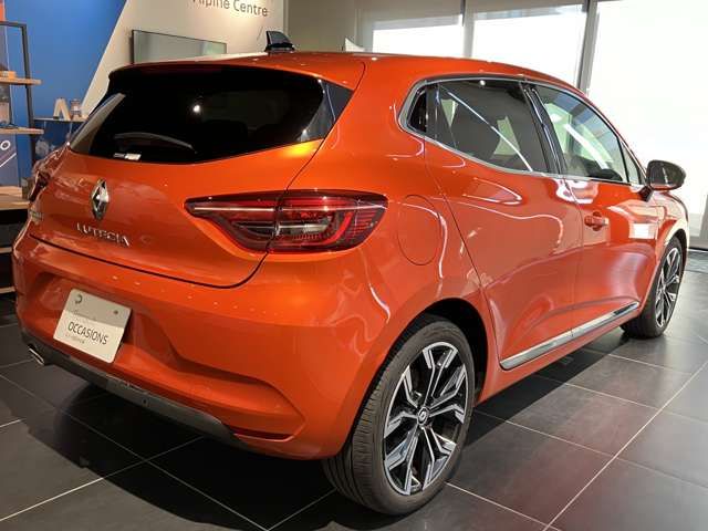 RENAULT RENAULT LUTECIA 2024