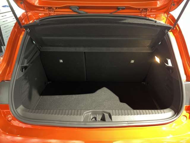 RENAULT RENAULT LUTECIA 2024