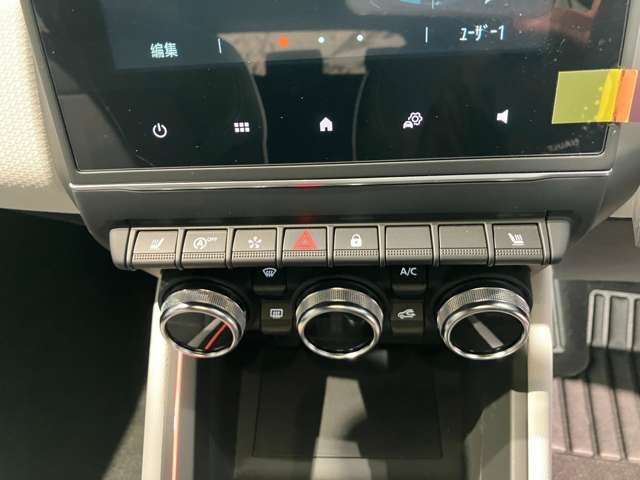 RENAULT RENAULT LUTECIA 2024