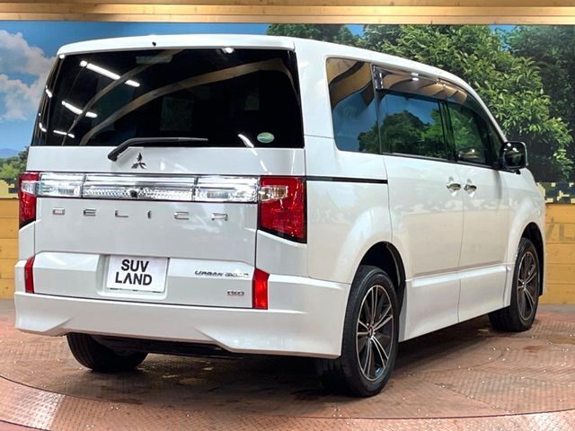 MITSUBISHI DELICA D:5 4WD 2021