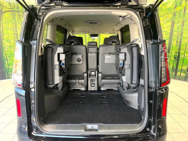 NISSAN SERENA  WG 2023