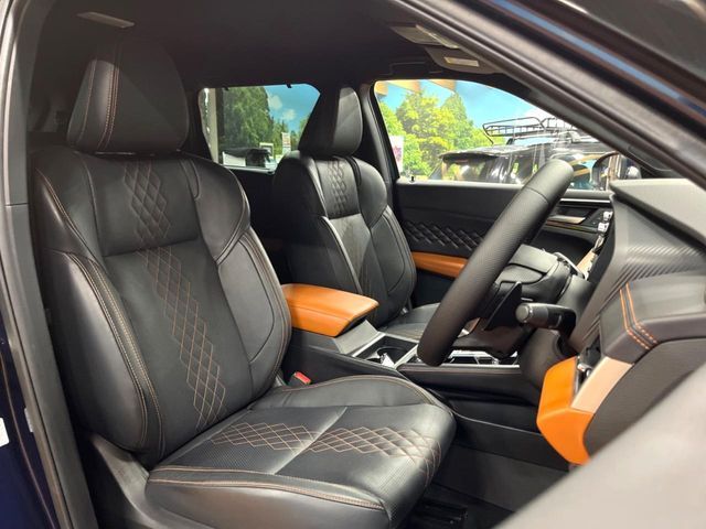 MITSUBISHI OUTLANDER PHEV 2023