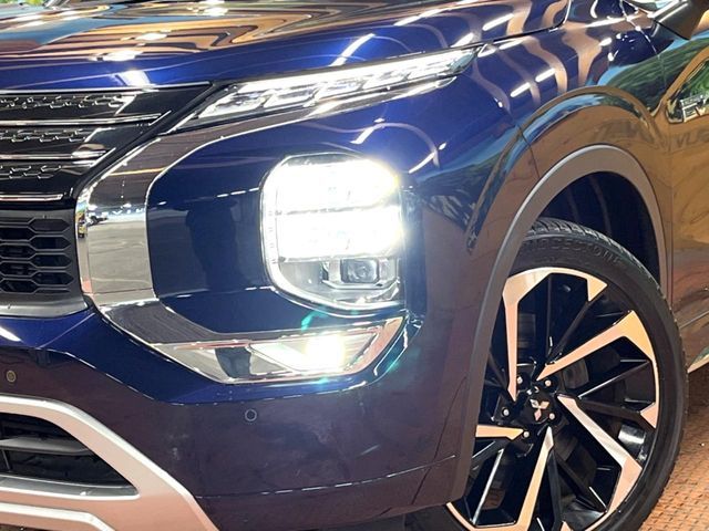 MITSUBISHI OUTLANDER PHEV 2023