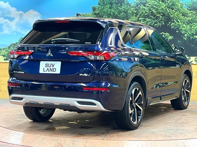 MITSUBISHI OUTLANDER PHEV 2023