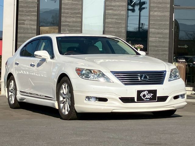 TOYOTA LEXUS LS460 2010
