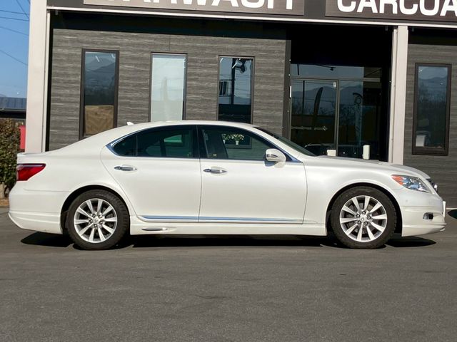 TOYOTA LEXUS LS460 2010