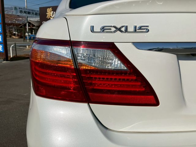 TOYOTA LEXUS LS460 2010