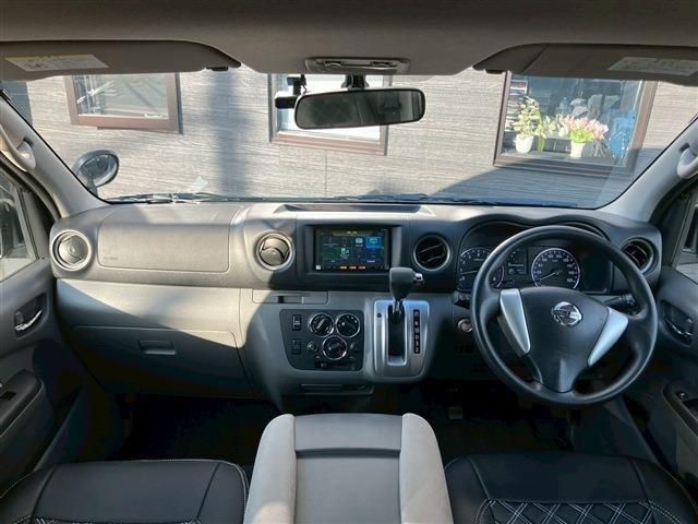 NISSAN NV350 CARAVAN WAGON 2017