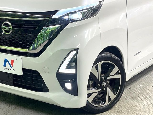 NISSAN ROOX 2021