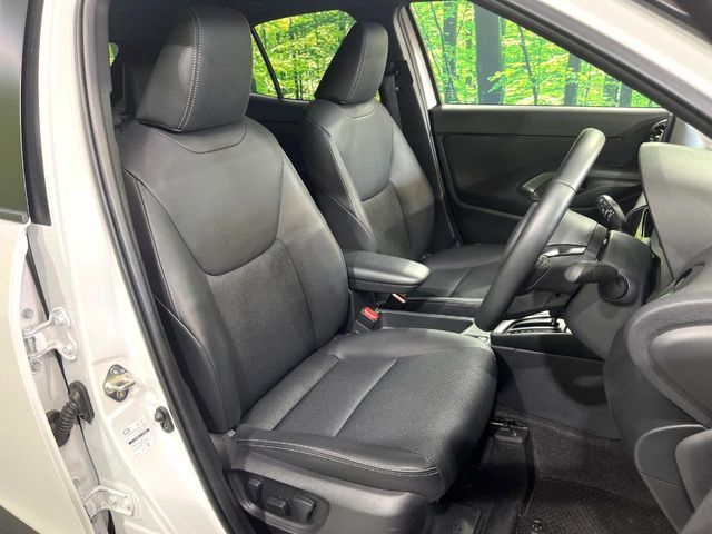 TOYOTA YARIS CROSS HYBRID 2025