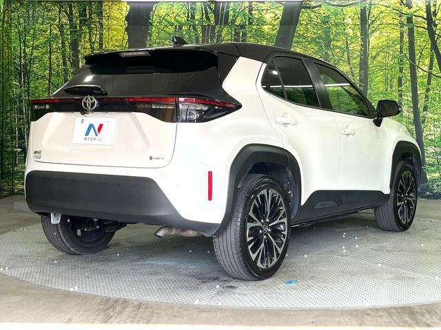 TOYOTA YARIS CROSS HYBRID 2025