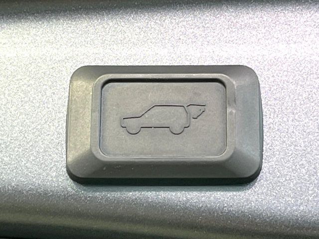 TOYOTA RAV4 4WD 2021