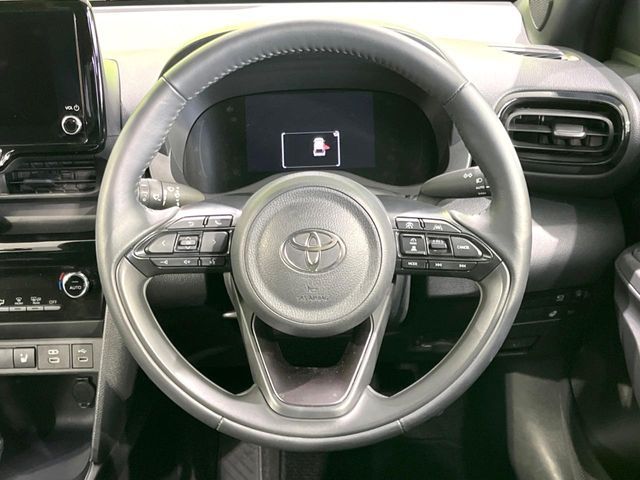 TOYOTA YARIS CROSS HYBRID 2025