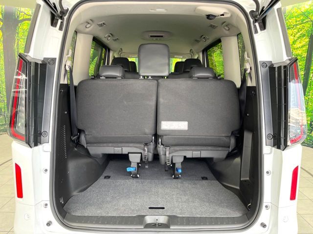 NISSAN SERENA  WG 2025