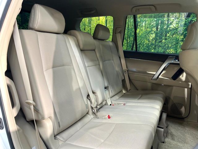 TOYOTA LANDCRUISER PRADO 2023