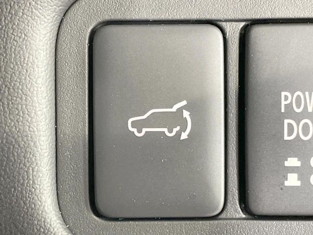 MITSUBISHI DELICA D:5 4WD 2025