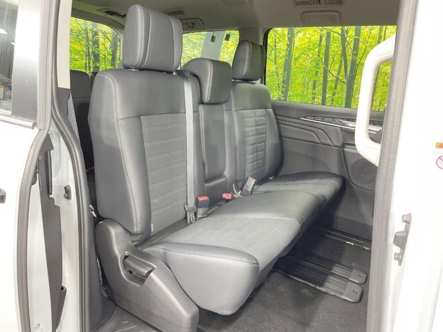 MITSUBISHI DELICA D:5 4WD 2025