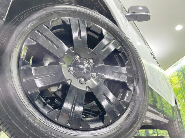 MITSUBISHI DELICA D:5 4WD 2025