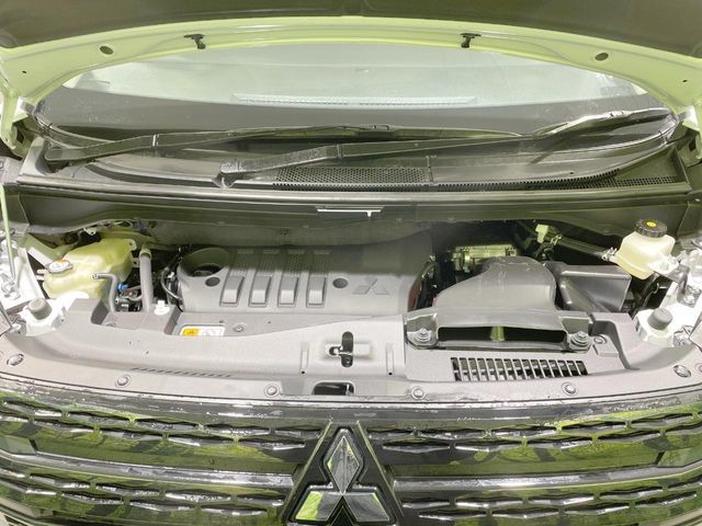 MITSUBISHI DELICA D:5 4WD 2025