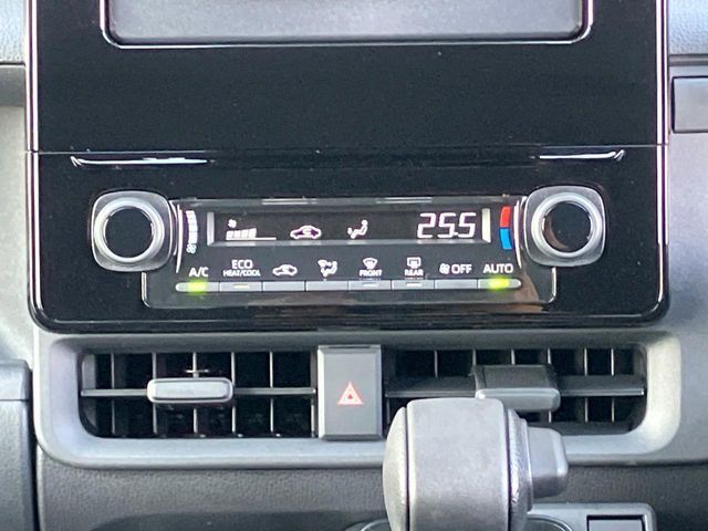 TOYOTA SIENTA HYBRID 2025