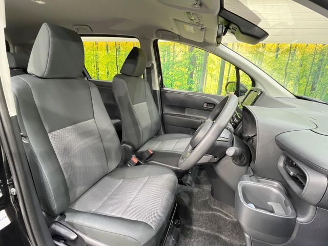 TOYOTA SIENTA HYBRID 2025