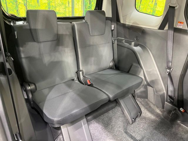 TOYOTA SIENTA HYBRID 2025