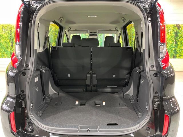 TOYOTA SIENTA HYBRID 2025