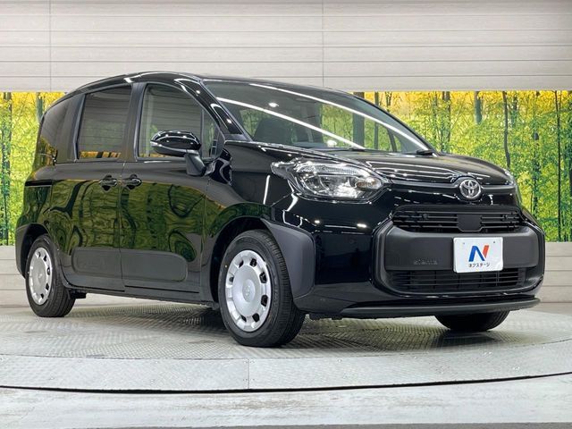 TOYOTA SIENTA HYBRID 2025