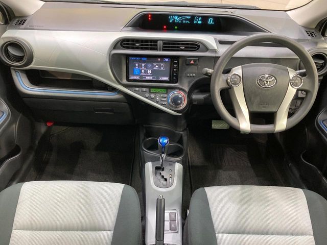 TOYOTA AQUA 2014