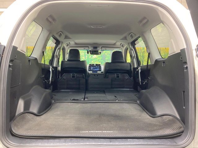 TOYOTA LANDCRUISER PRADO 2023