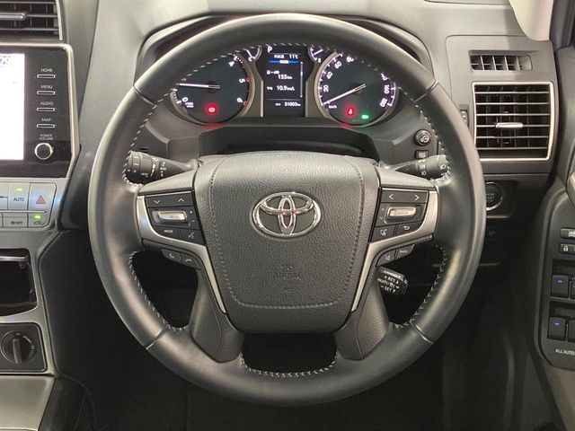 TOYOTA LANDCRUISER PRADO 2023